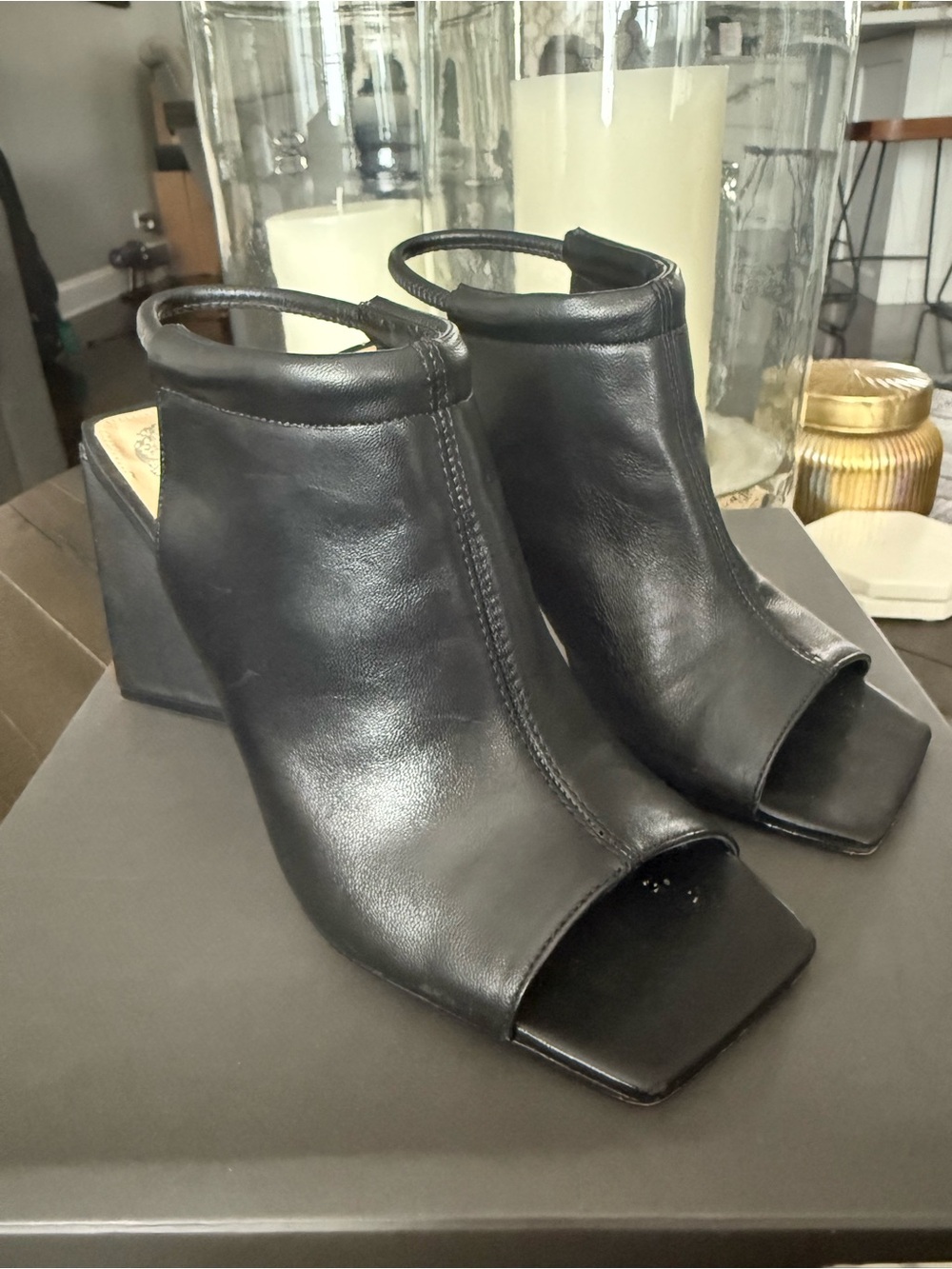 Vince Camuto Avangila Leather Pump
